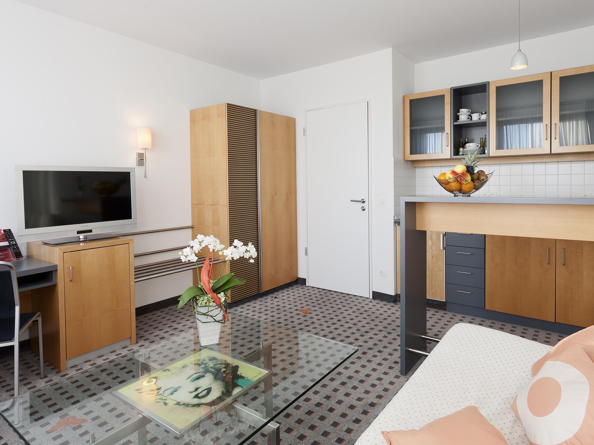 Best Western Hotel Am Europaplatz Königsbrunn Екстериор снимка