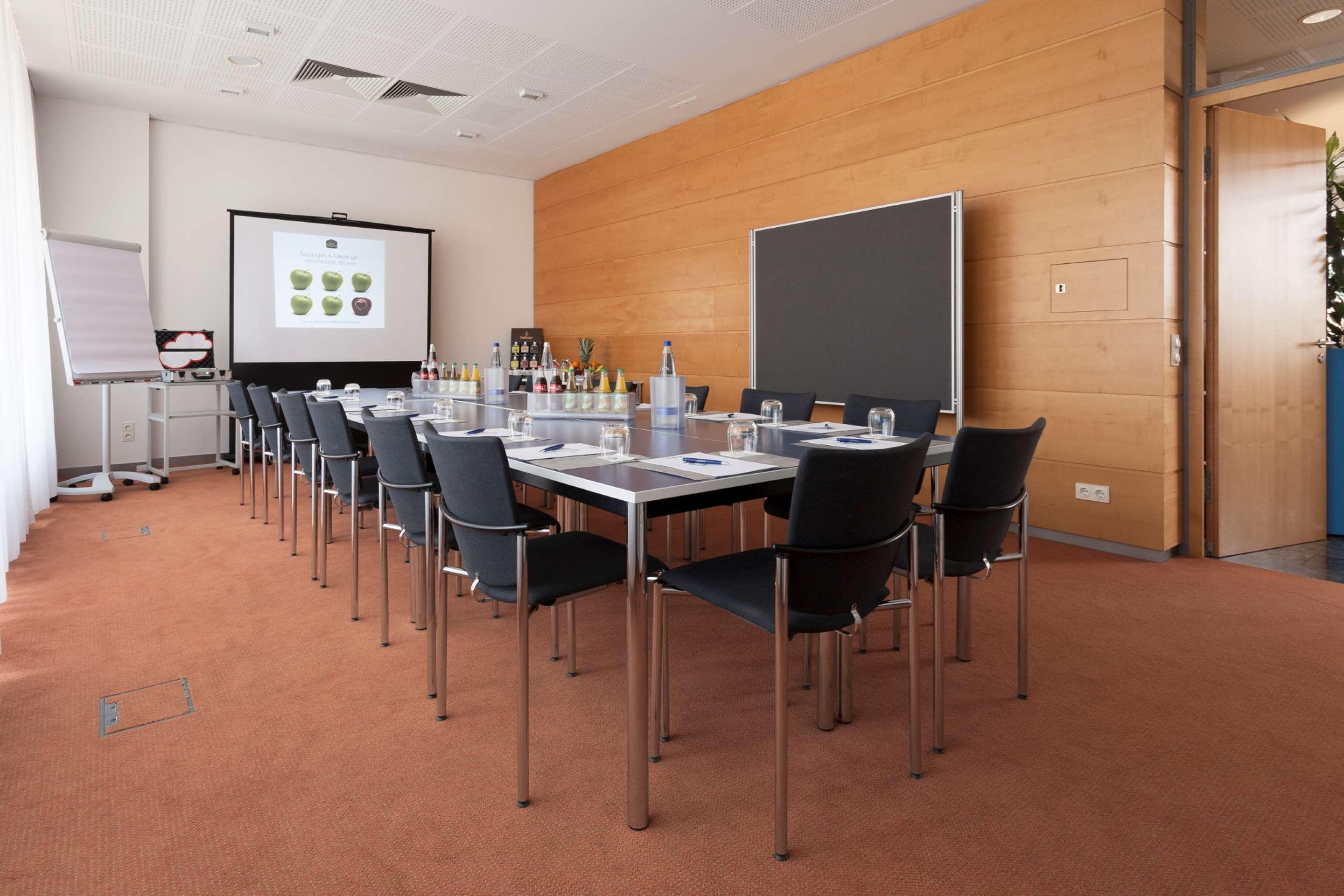 Best Western Hotel Am Europaplatz Königsbrunn Екстериор снимка